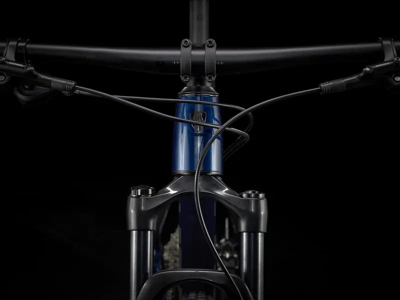 Trek X-Caliber 7 Mountain Bike in Blue-3